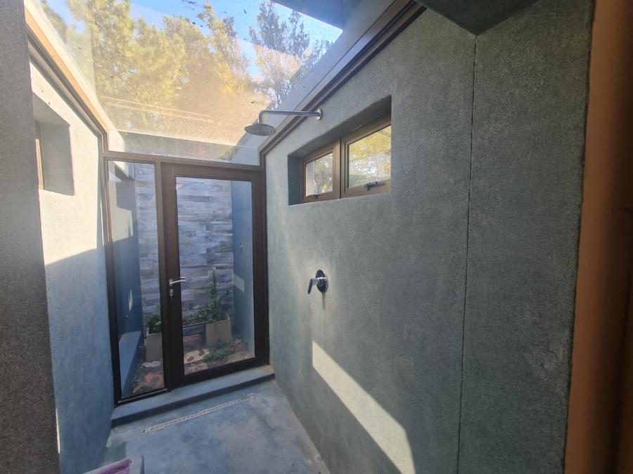 6 Bedroom Property for Sale in Waverley Free State